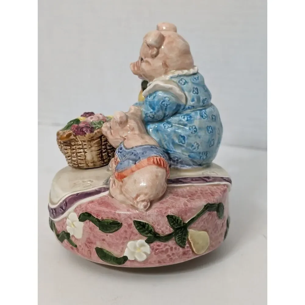 OTAGIRI Japan Pig & piglet Music Box Edith Collection Make Someone Happy